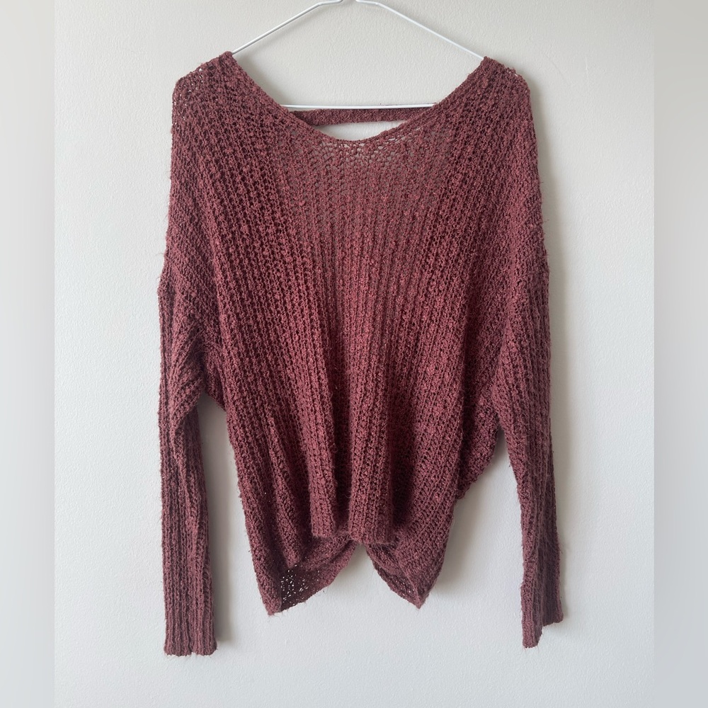 Twist back V neck sweater